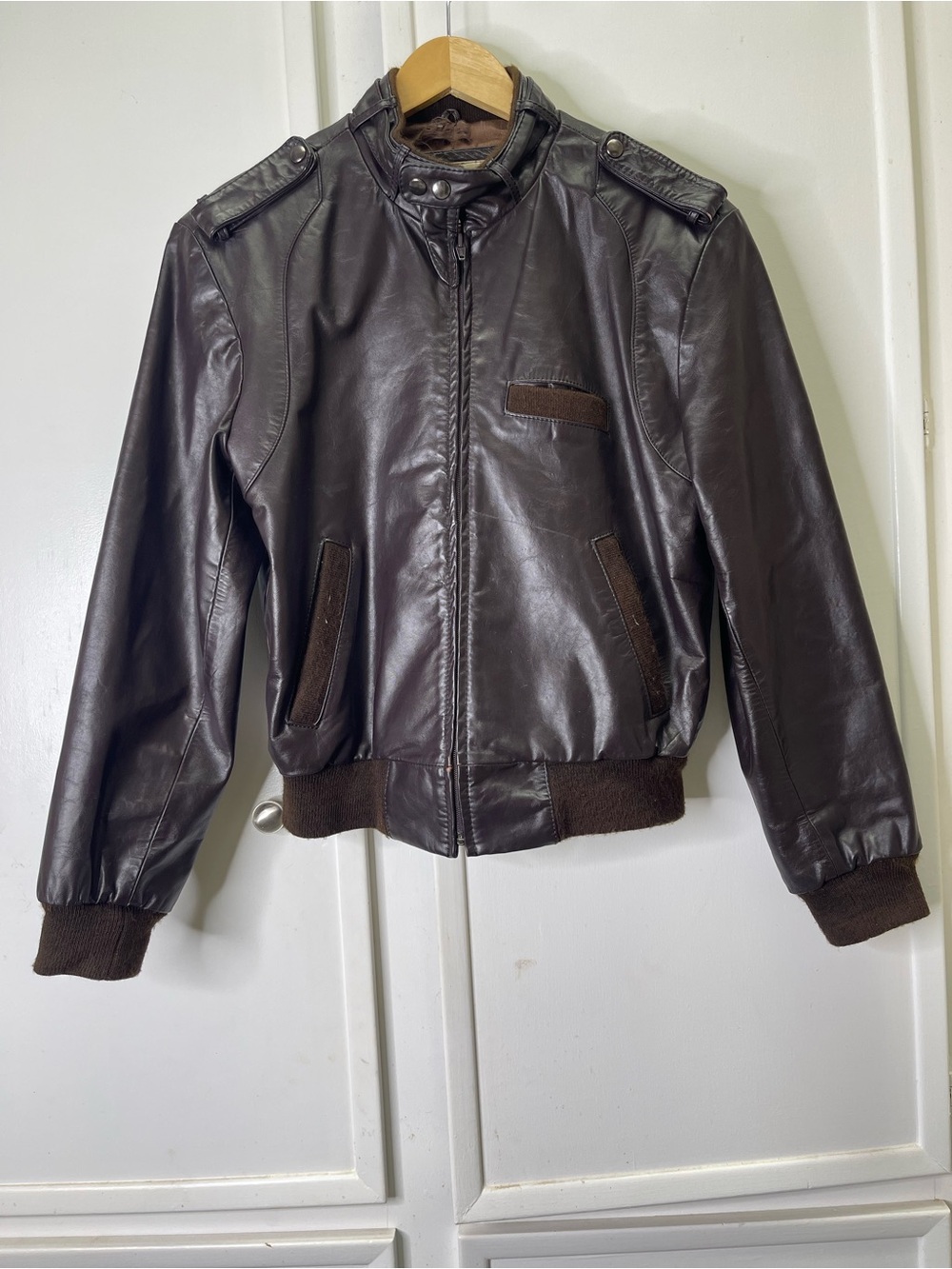 MENS VTG EXCALIBUR BLACK LEATHER CAFE RACER MOTORCYCLE BIKER JACKET SZ 38